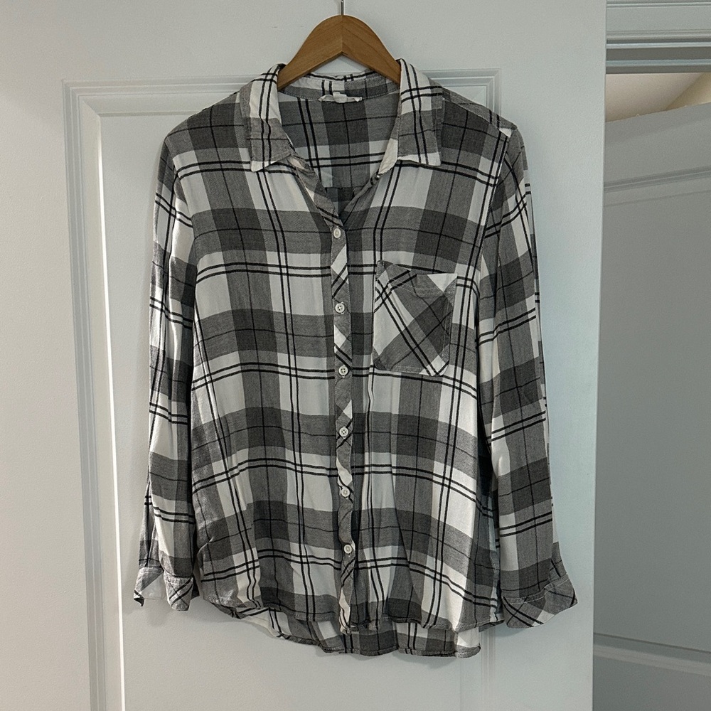 Beachlunchlounge Gray and White Plaid Shirt